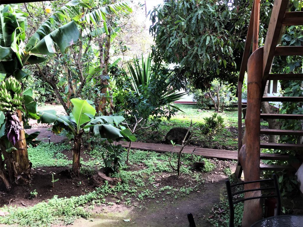 Hostal Marari Hanga Roa Exterior foto
